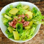 Variez la salade de pommes de terre froide avec ces 13 recettes