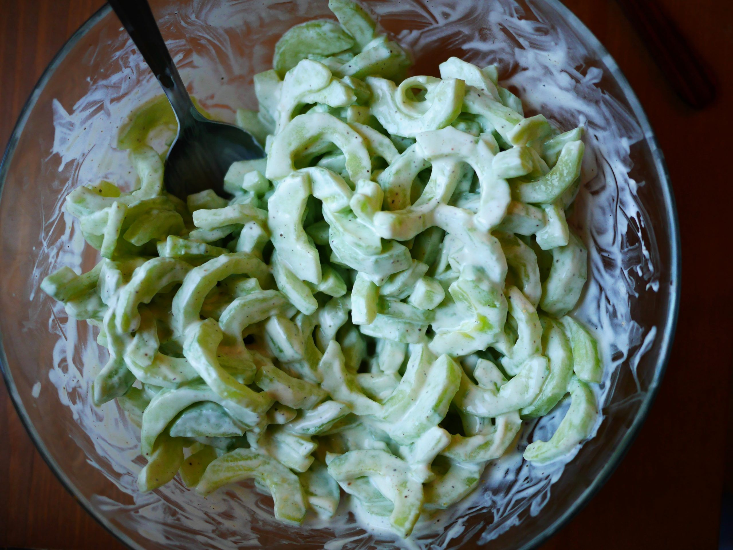 recette de salade de concombres à la crème