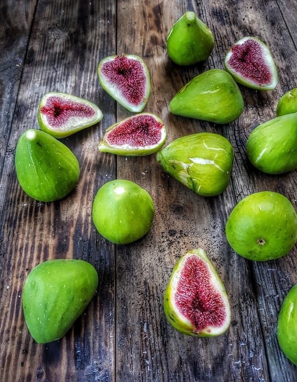 Comment manger les figues : avec ou sans la peau ?