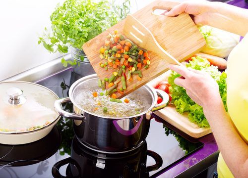 Comment faire une soupe de légumes maison
